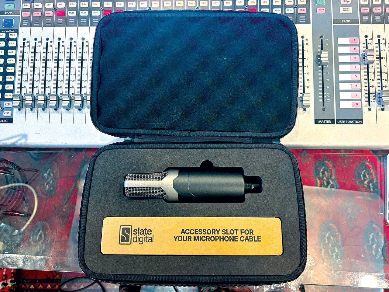 Slate Digital ML-1A in case